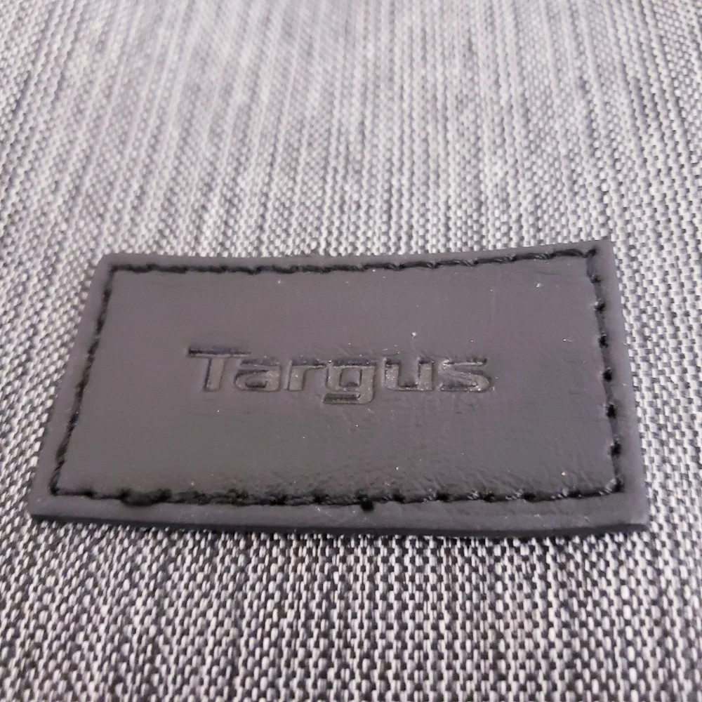 NWOT Targus Gray & Black Laptop Bag